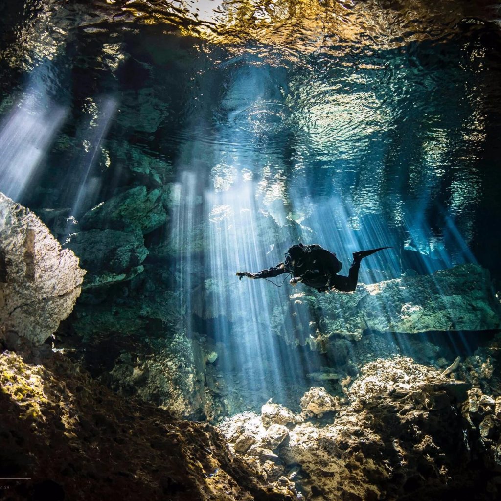 Dive into Mexico’s Hidden Caverns: A Unique Underwater Adventure Dive into Mexico’s Hidden Caverns: A Unique Underwater Adventure