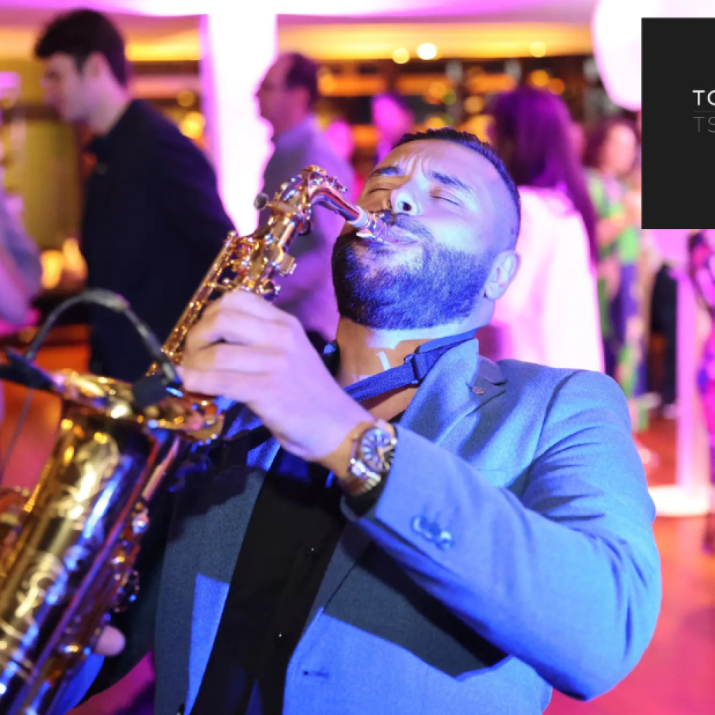 Elegant Saxophone Hire for Events in Sydney Area Elegant Saxophone Hire for Events in Sydney Area