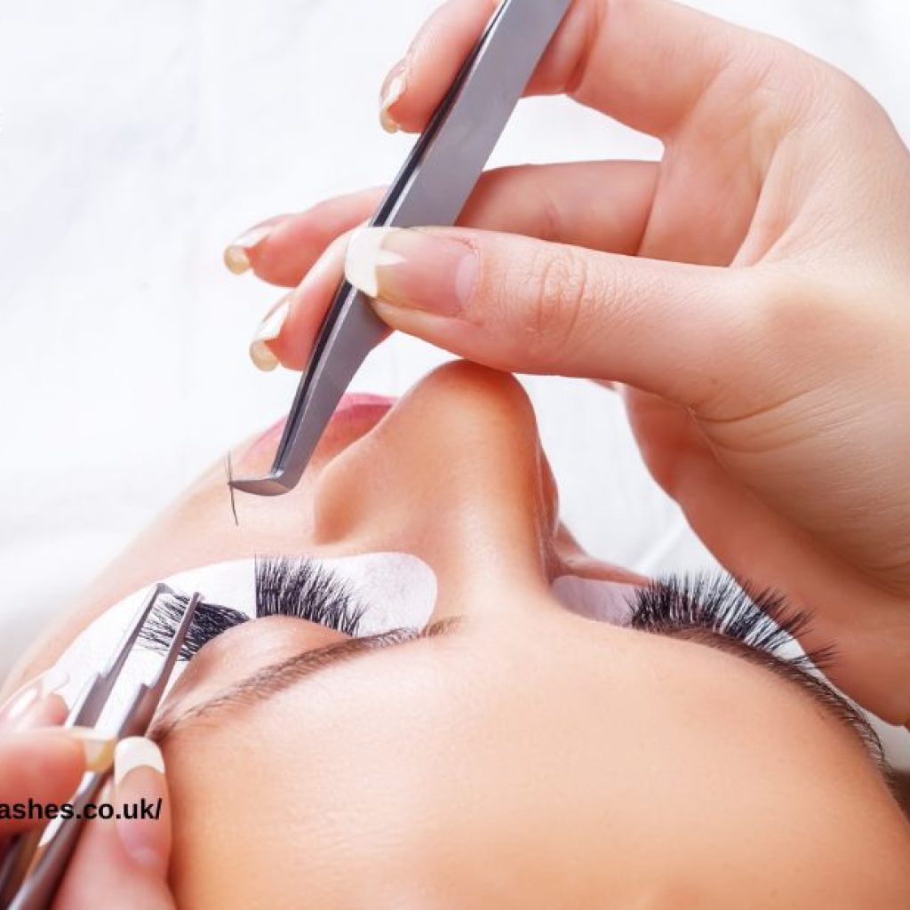 Eyelash Extensions Dawlish | Renelashes.co.uk Eyelash Extensions Dawlish | Renelashes.co.uk