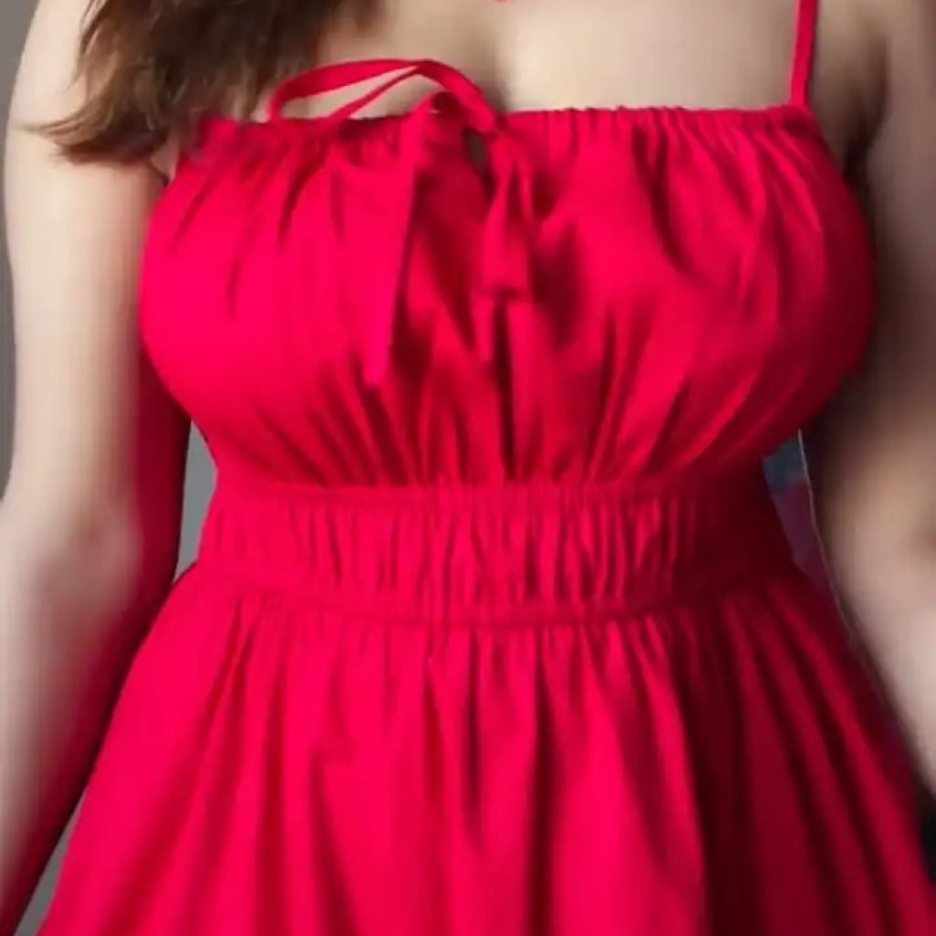 Chic Indian Dresses for Parties: Style Redefined Chic Indian Dresses for Parties: Style Redefined