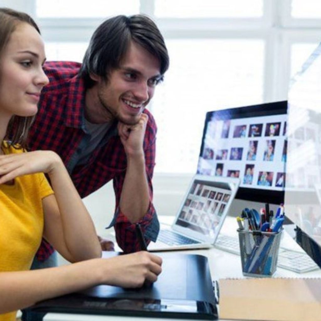 Custom Mobile App Design and Development That Delivers Custom Mobile App Design and Development That Delivers