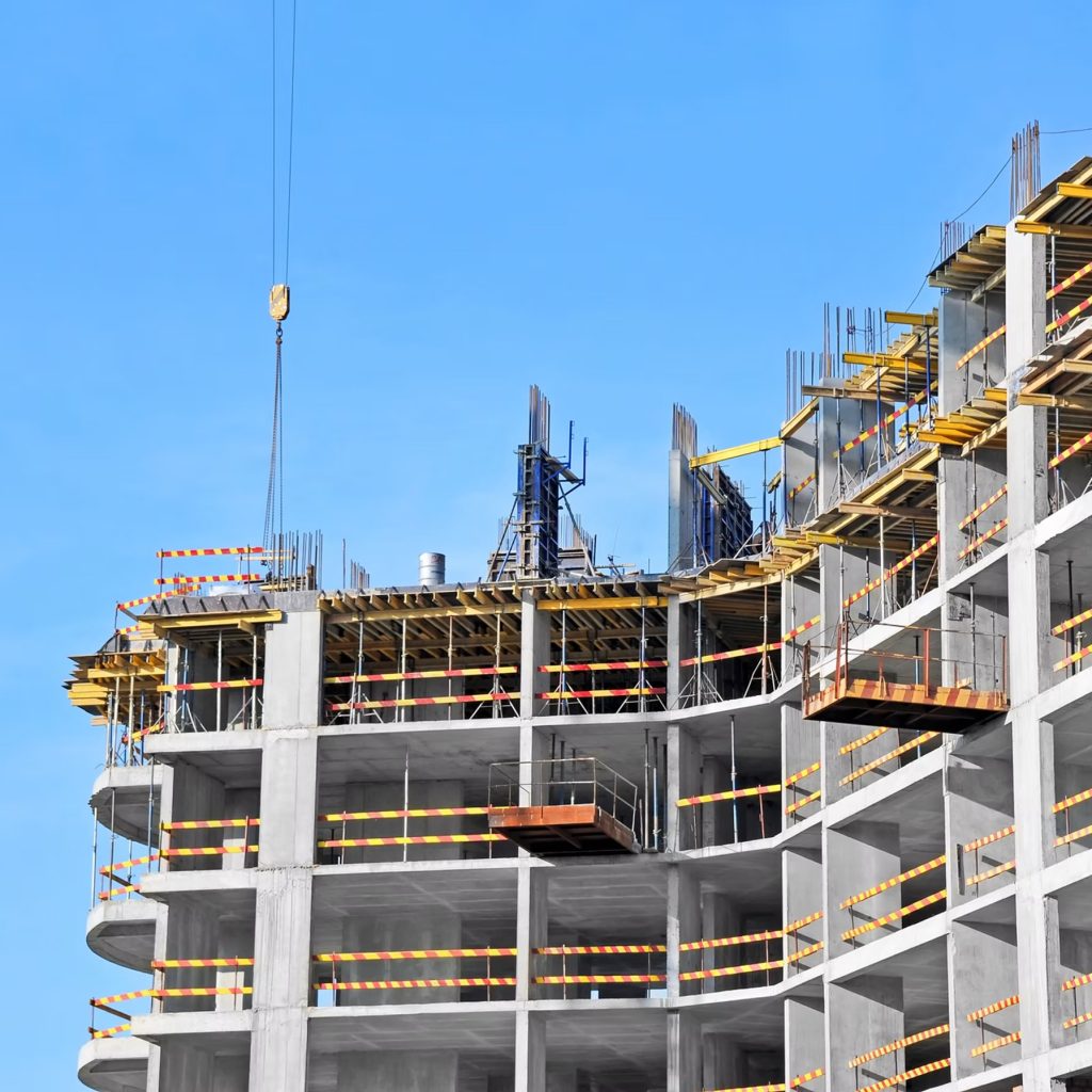 Construction firms trust skilled Professional Tower Crane Servicing India specialists