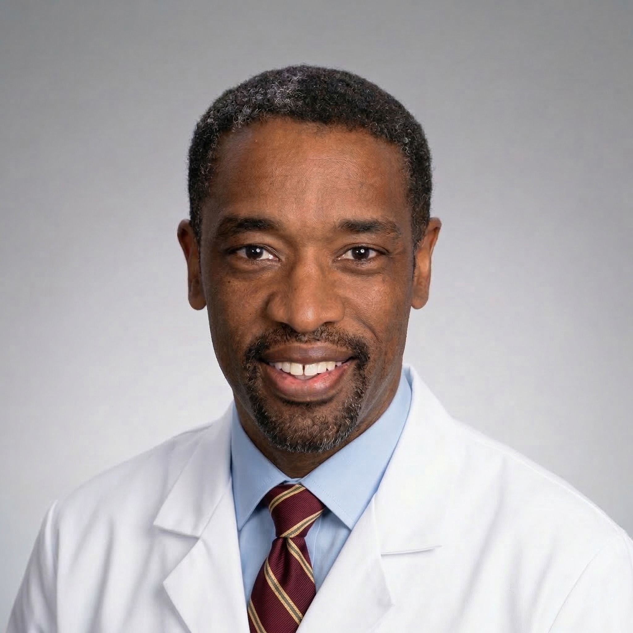 Smart Guide to Choosing the Right Tummy Tuck Surgeon