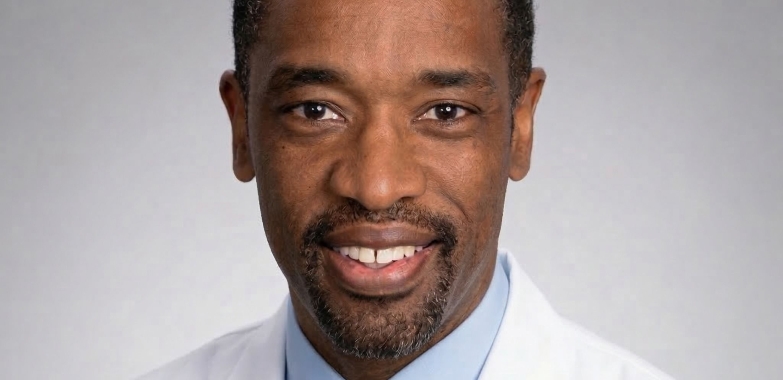 Smart Guide to Choosing the Right Tummy Tuck Surgeon